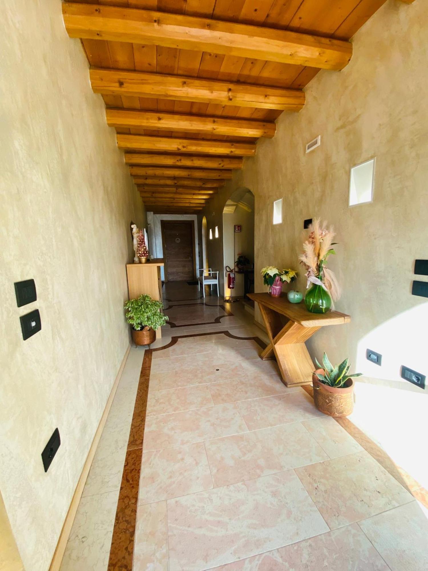 Petite Pomme Hotel Romano D'Ezzelino Екстериор снимка